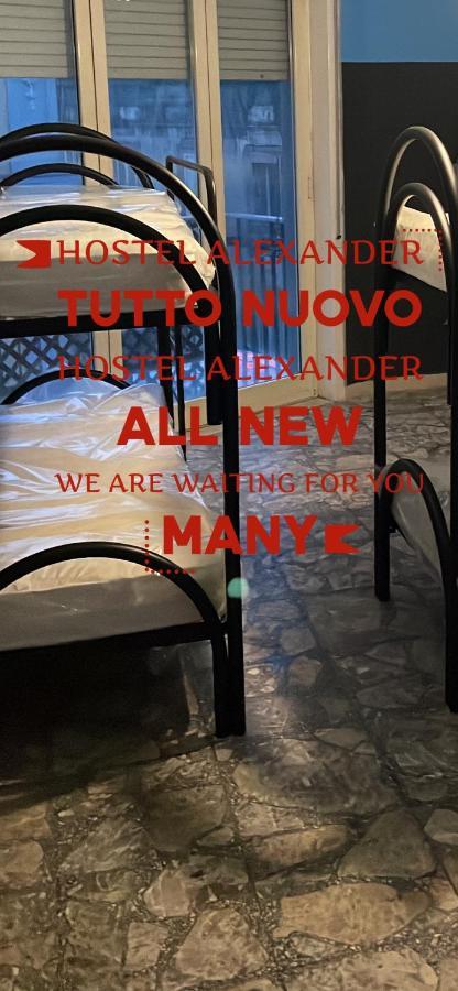 נאפולי Alexander Hostel מראה חיצוני תמונה