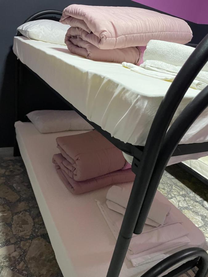 נאפולי Alexander Hostel מראה חיצוני תמונה