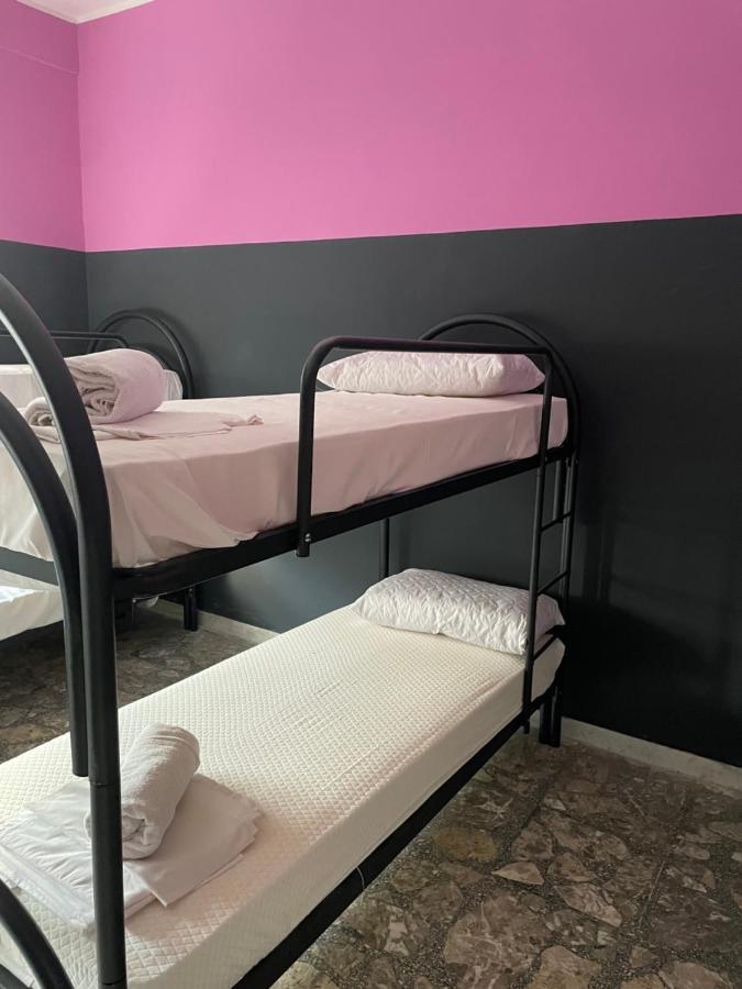 נאפולי Alexander Hostel מראה חיצוני תמונה
